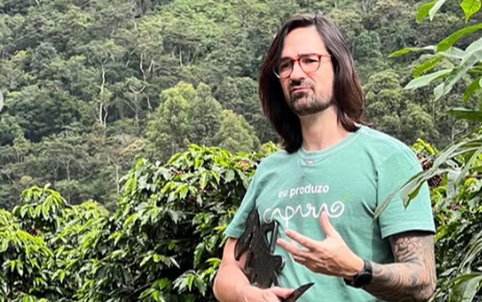 Gustavo Villas Boas cultiva café em Dores do Rio Preto (ES), na região do Caparaó — Foto: Divulgação