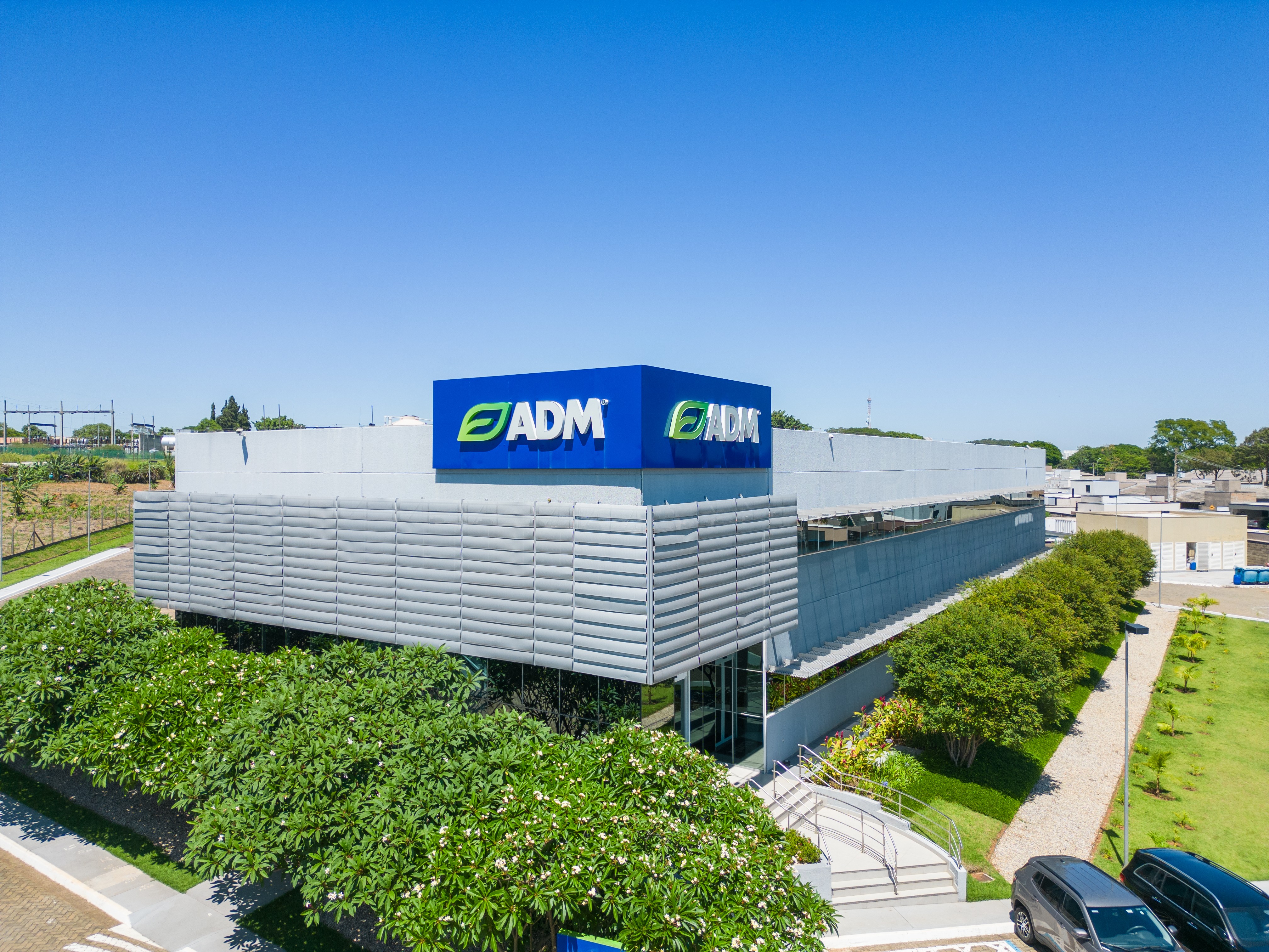 ADM fecha 2025 com queda de 40% no lucro líquido