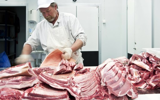 Abate de bovinos cresceu 7% no terceiro trimestre de 2025, diz IBGE