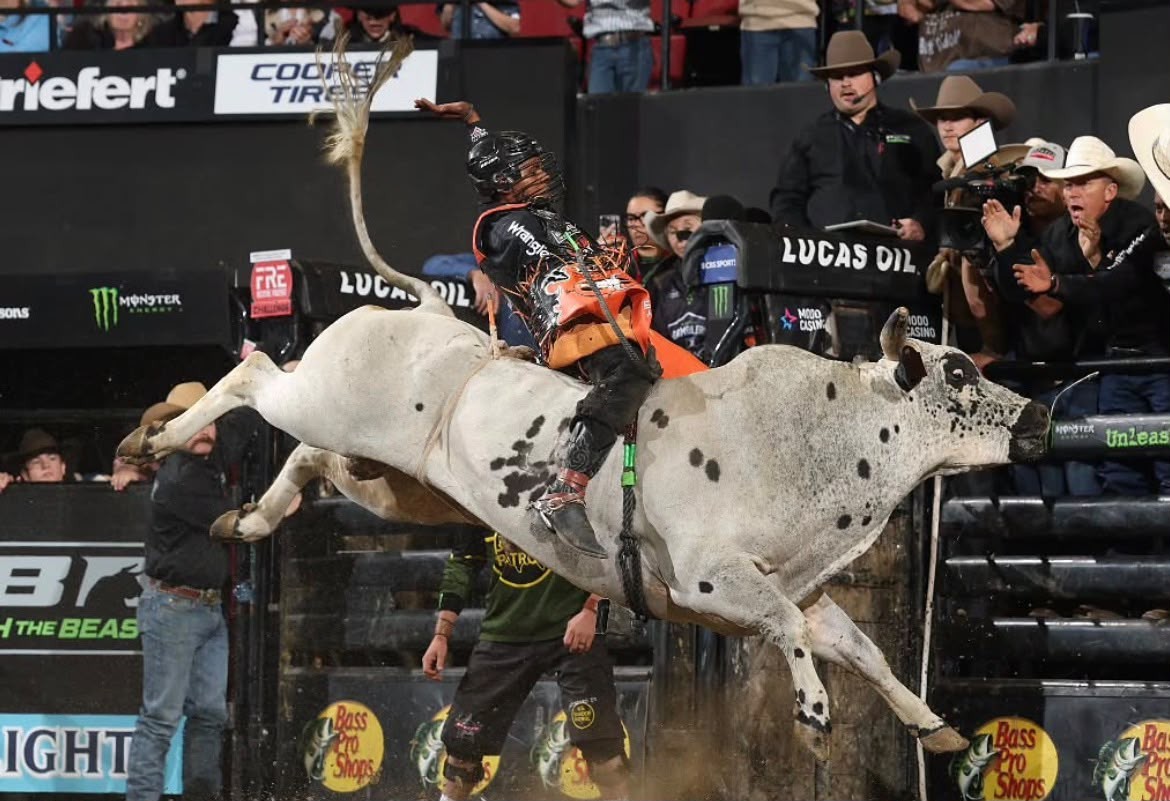 Quem são os brasileiros no ranking das maiores montarias da história da PBR Teams