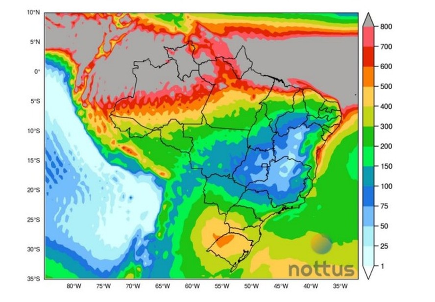 O modelo europeu sugere uma estação com chuva abaixo da média desde o Paraná até o Tocantins