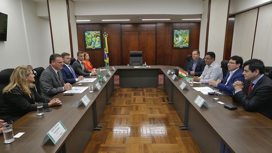 Fávaro discute parceria em fertilizantes entre Brasil e Bolívia