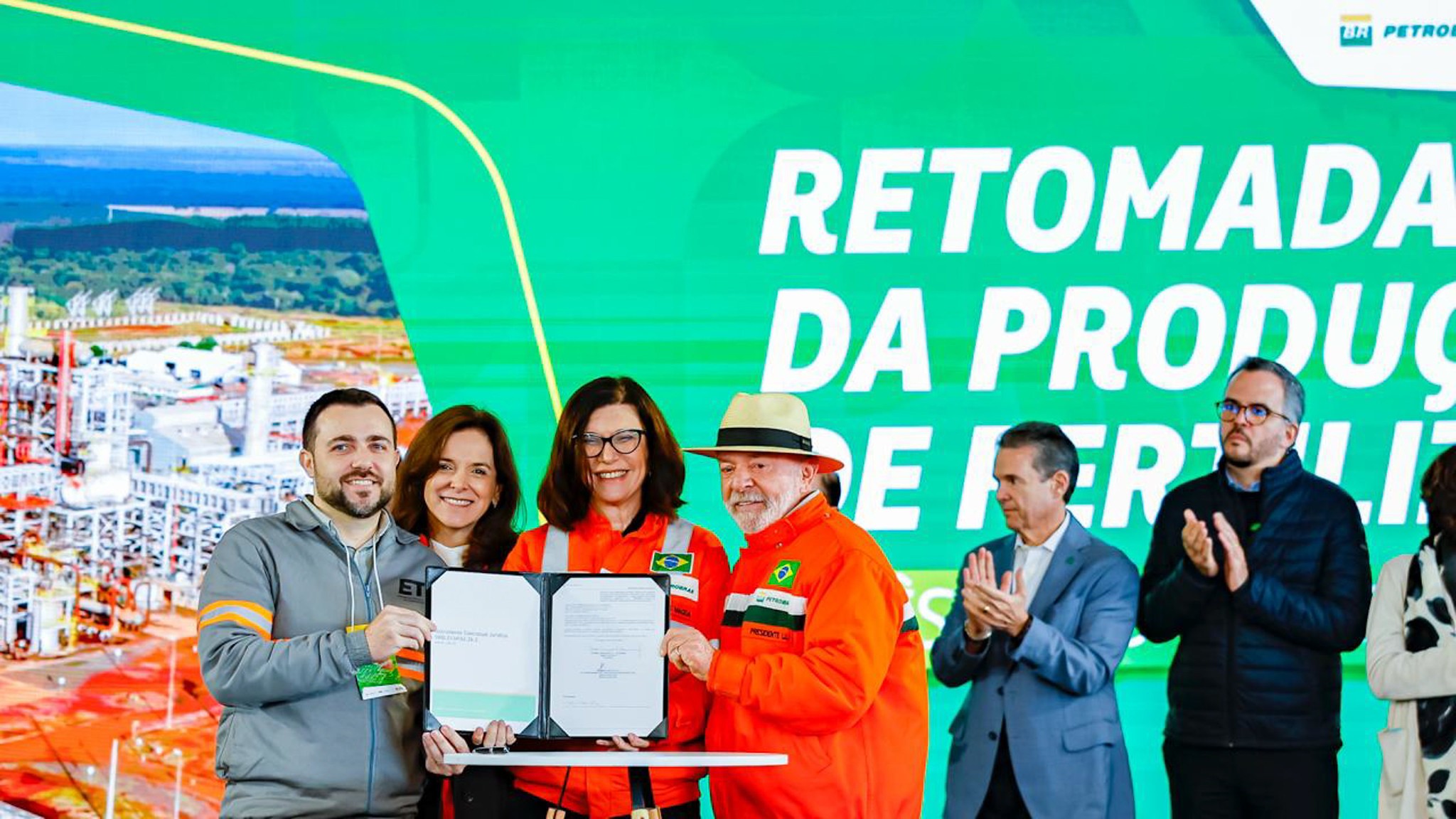 Lula diz que parte do agro 'nunca se preocupou' em apoiar fábricas de fertilizantes no país