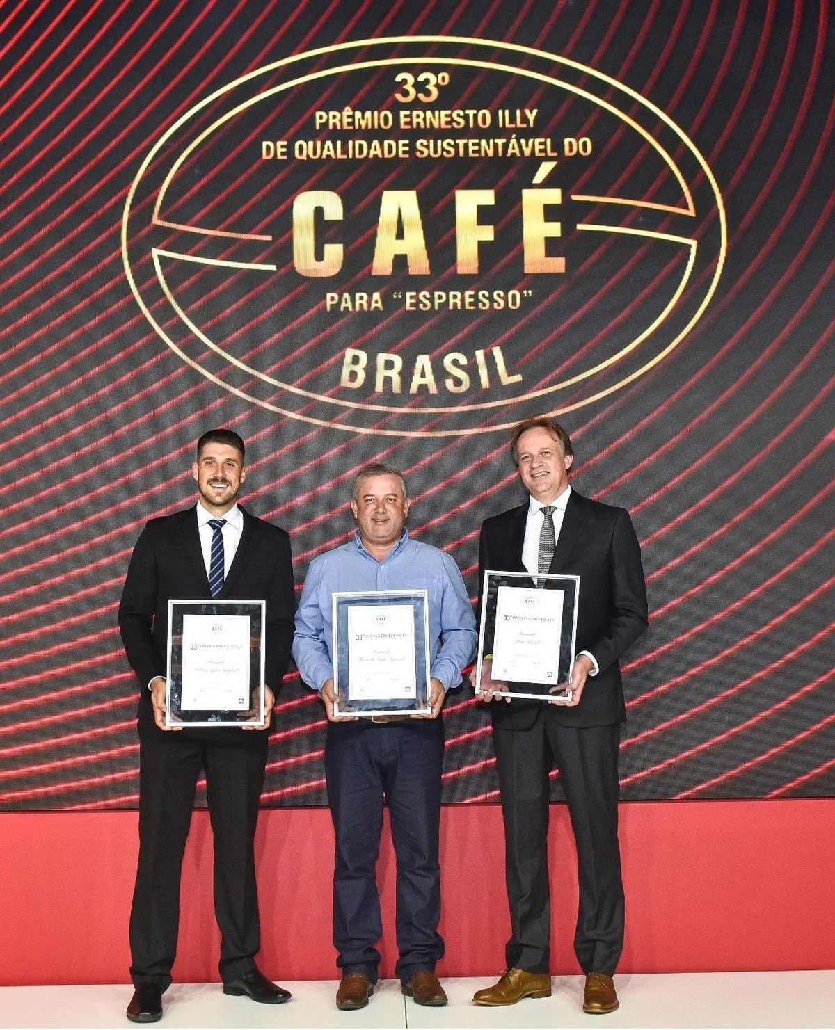 Cafés de MG vencem concurso illy