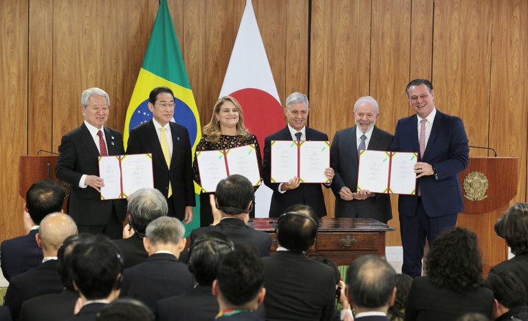Brasil e Japão firmam acordo para recuperação de pastagens degradadas