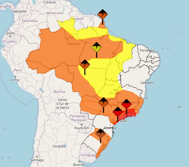 Sudeste tem alerta vermelho para acumulado de chuva nesta quinta