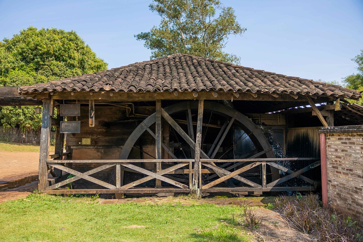 Fazenda centenária paulista com engenho movido à roda d’água recebe ...