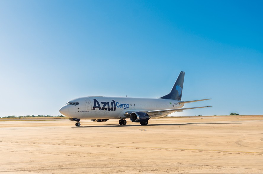 Azul Cargo Express Inova Com Servi O Especializado Em Transporte De Mercadorias Com Cuidados