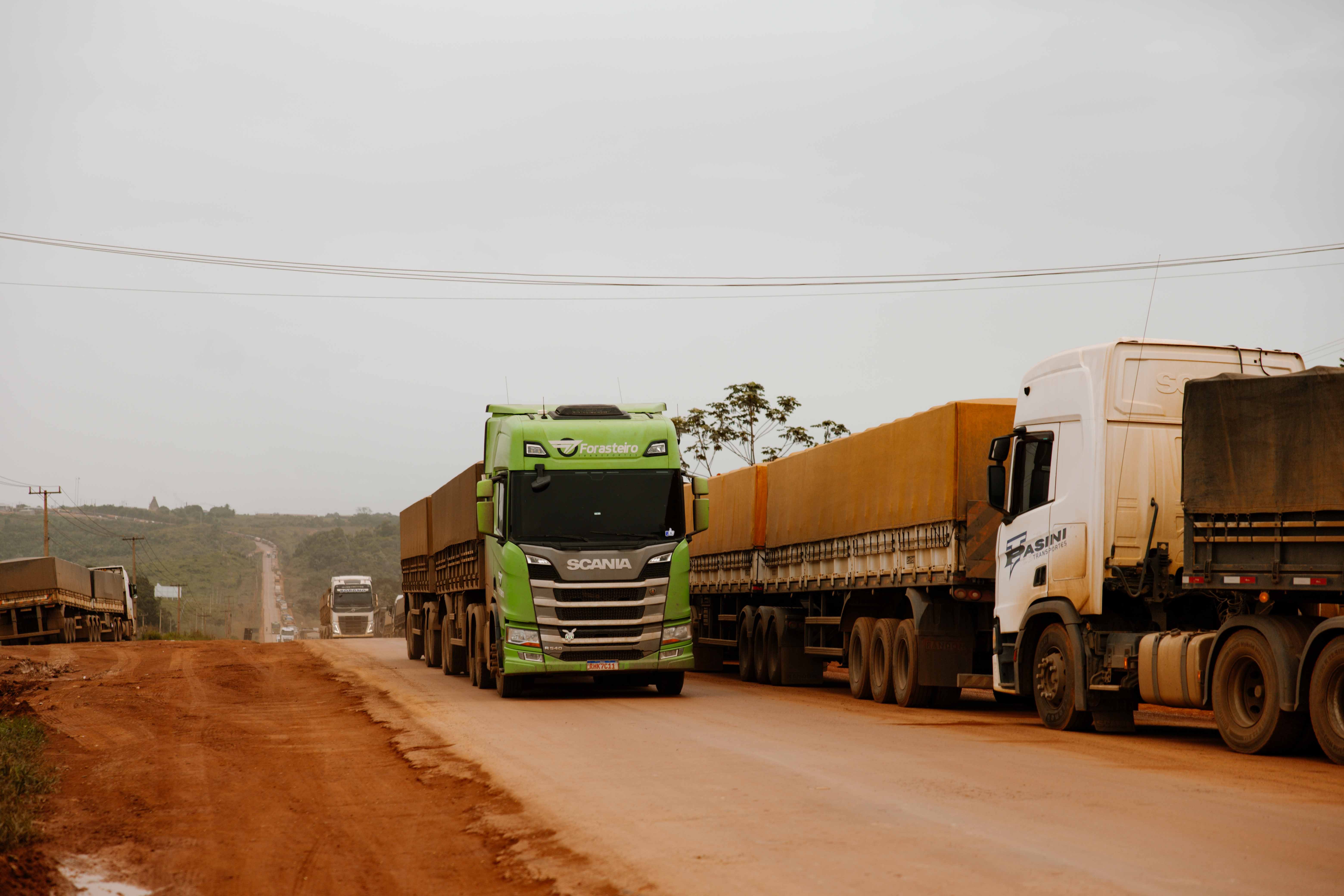 Guerra no Irã deve elevar custo de fretes no pico do escoamento de safra no Brasil