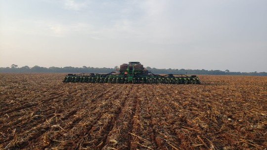 CBN Agro: EUA aceleram colheita de grãos enquanto Brasil tem clima bom para o plantio