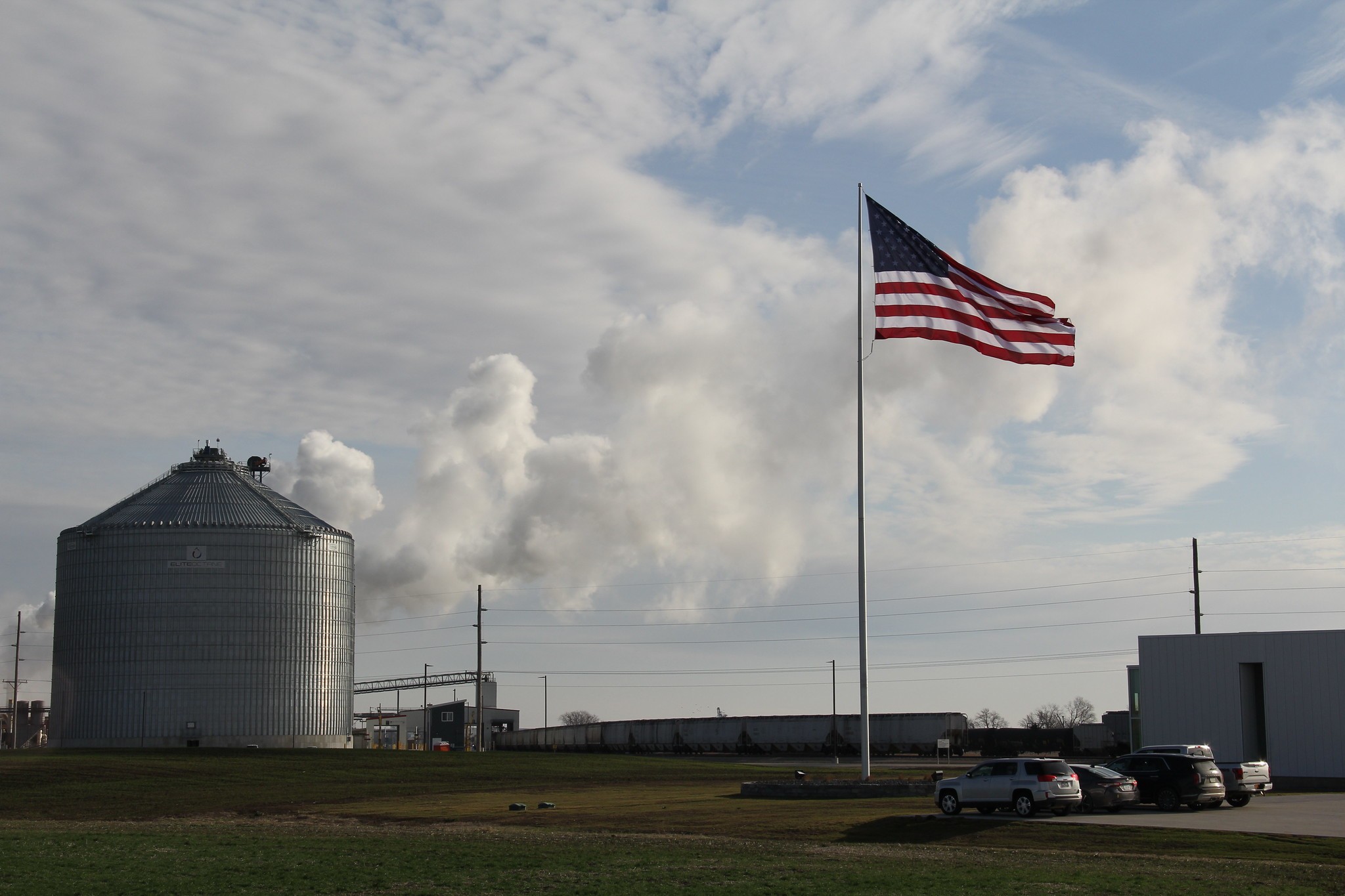 Agência americana propõe realocar mandatos de combustíveis renováveis para grandes refinarias