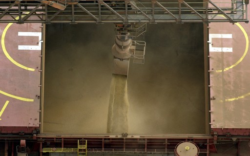 Preço da soja segue em declínio nos portos brasileiros