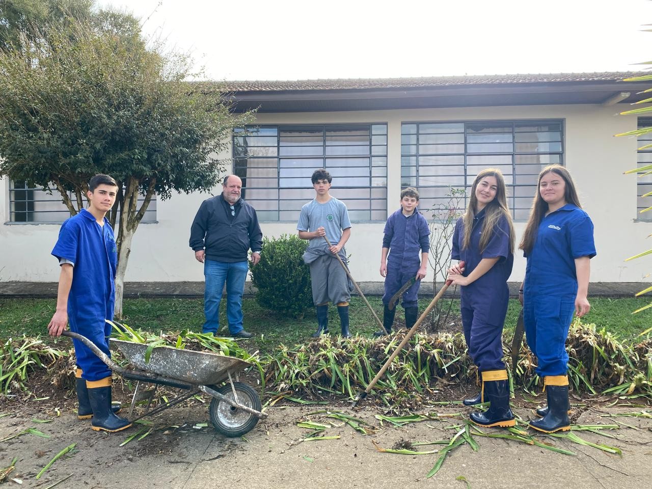 Colégio agrícola gera receita de R$ 2,3 milhões com produção própria