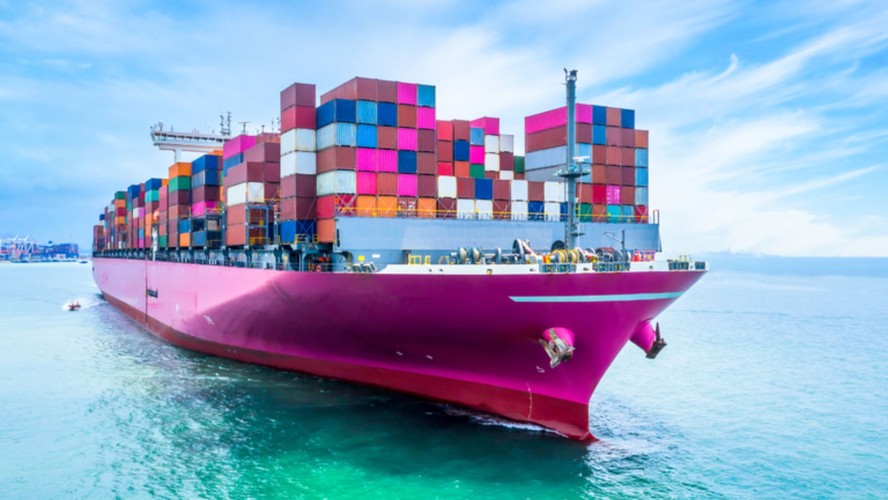 Escalada de conflitos no Oriente Médio ameaça o fluxo de navios pelo Estreito de Ormuz