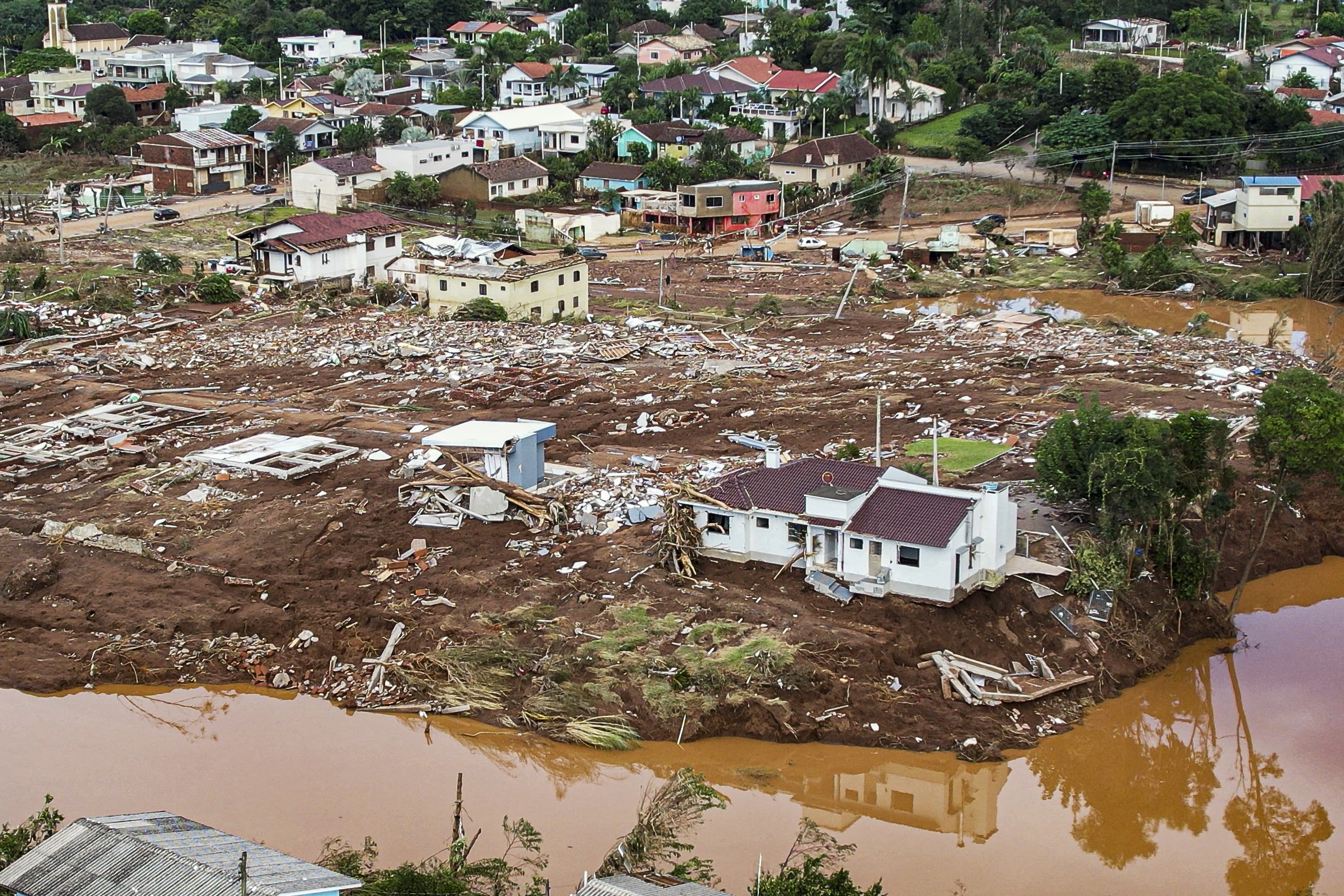 Quais alimentos vêm do Rio Grande do Sul? Vídeo mostra impacto das enchentes