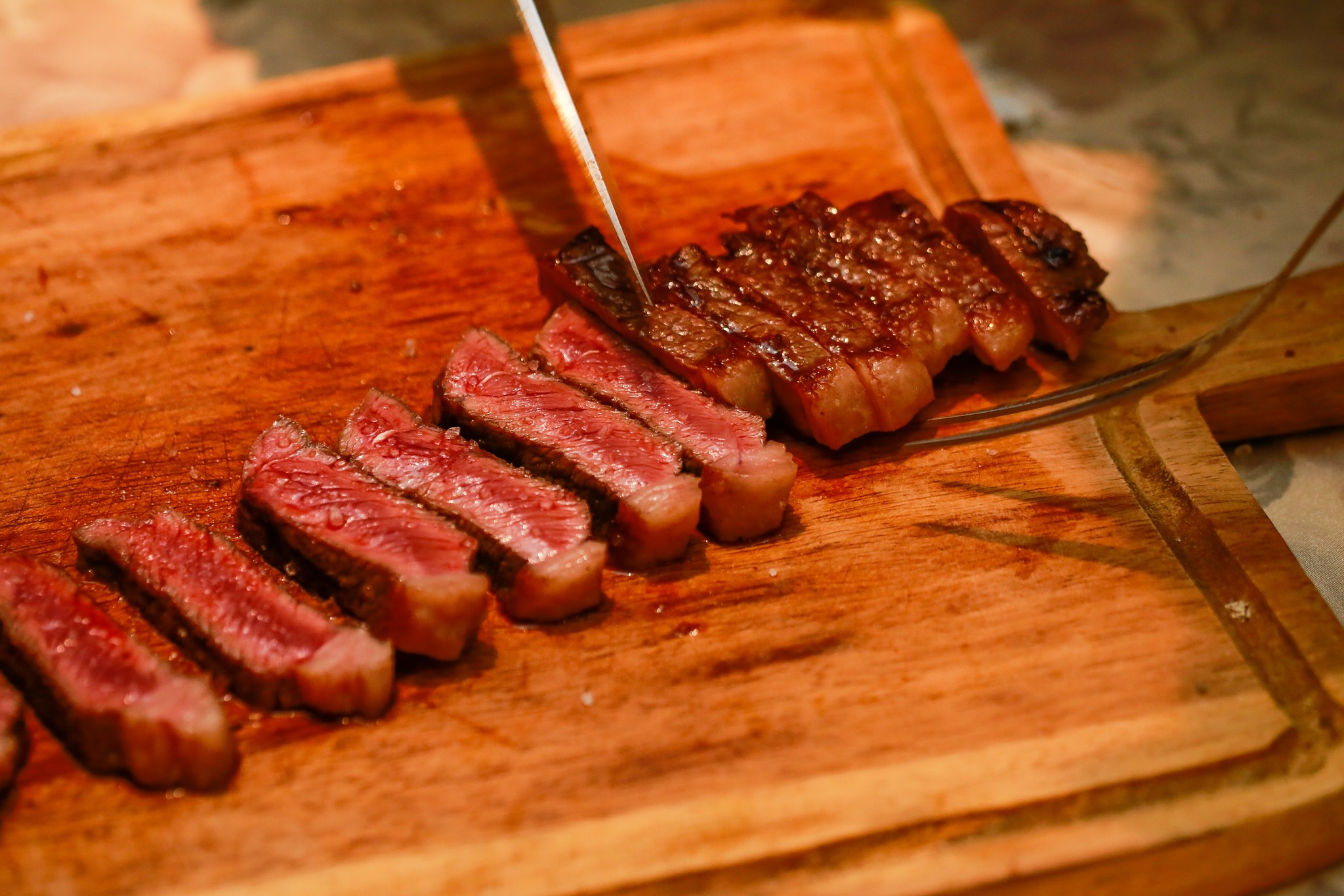 Demanda por carne bovina é positiva, mas questões geopolíticas afetam negócios, avalia setor