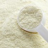 A nova lei veta que indústrias, laticínios e outras empresas reconstituam leite em pó, composto lácteo, soro de leite e produtos similares importados para consumo alimentar - Thinkstock