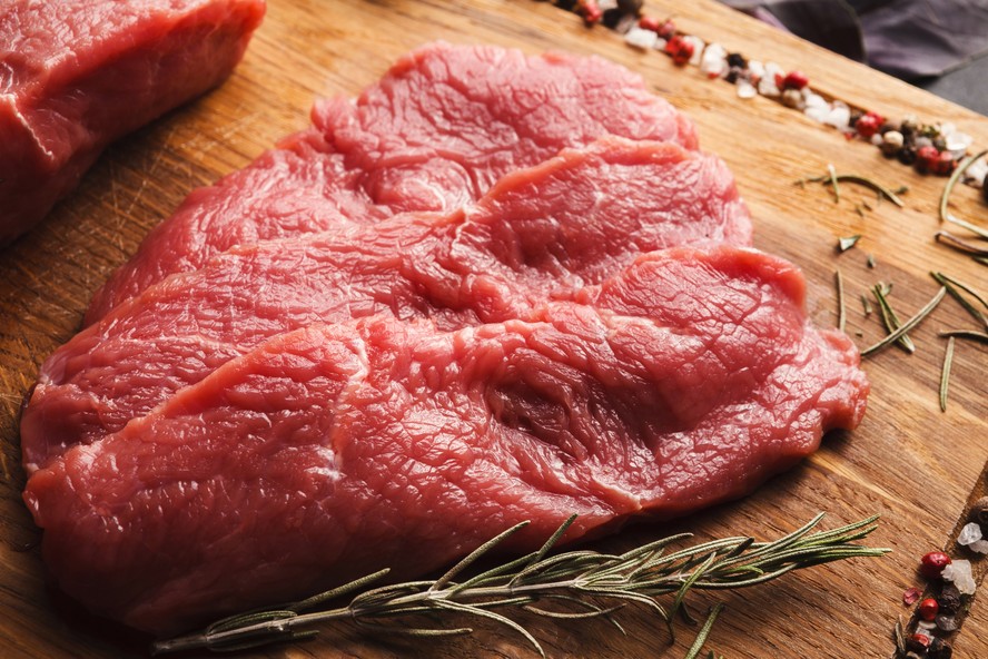 Rabobank estima que as vendas brasileira de carne bovina ao mercado externo crescerão de 2% a 3% no próximo ano