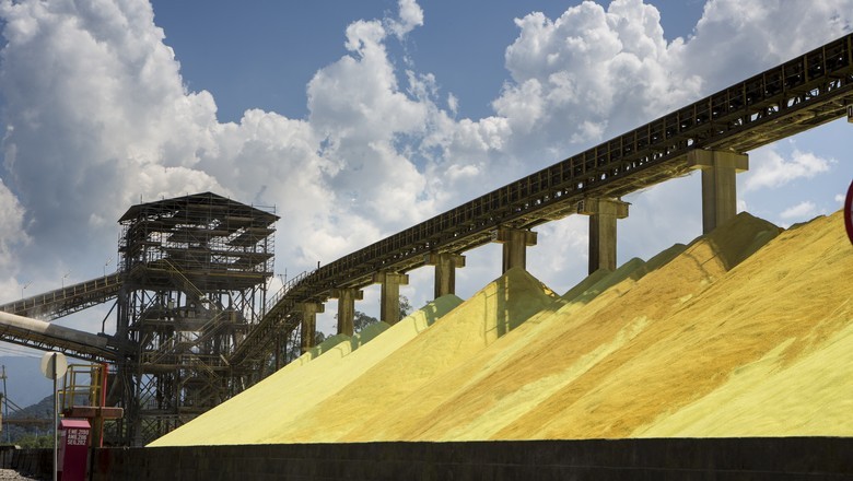Com pouco enxofre, indústria de fertilizante já teme paralisações