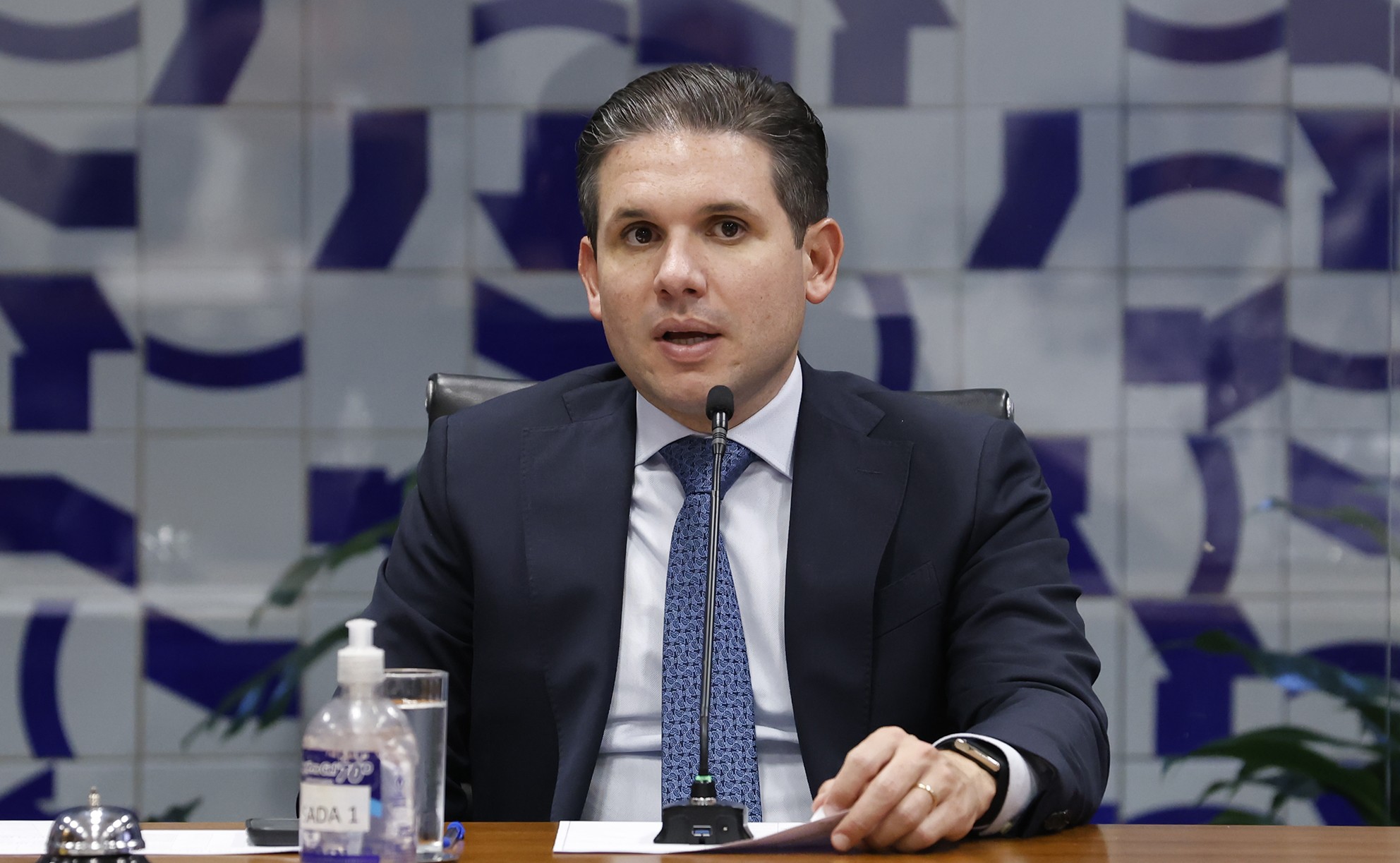 Hugo Motta vai se reunir com ruralistas e equipe econômica para discutir dívidas rurais
