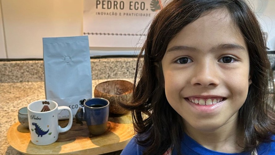 Pedro Okagawa Braga é dono da “Pedro Eco”, marca que vende café especial e outros produtos relacionados ao grão