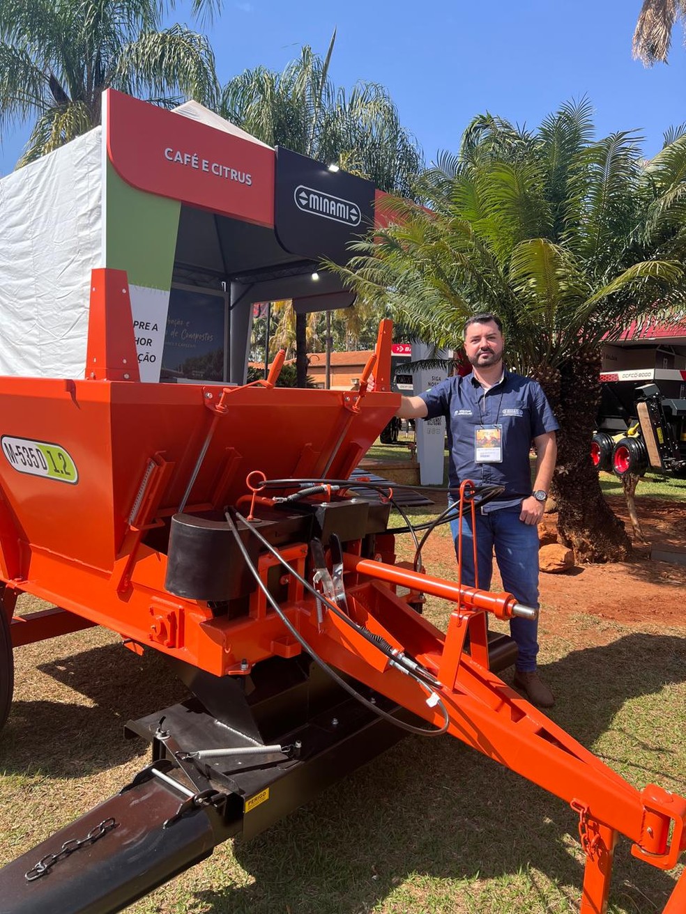 Tarifaço de Trump preocupa, mas não paralisa negócios em feira no interior  de SP