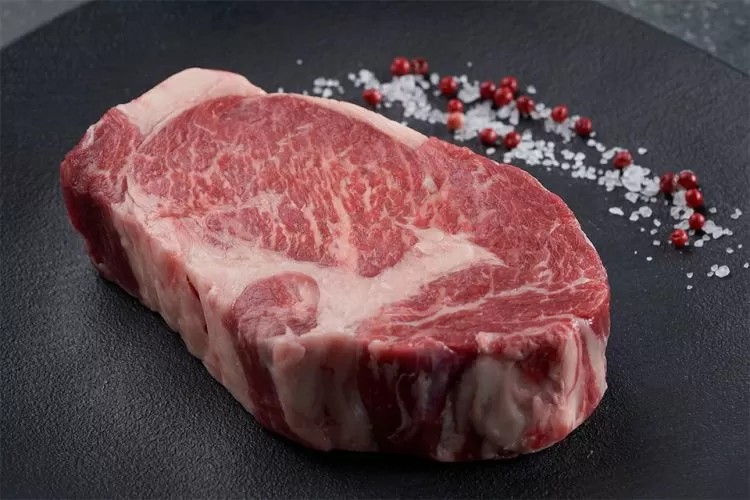VPJ aposta em demanda na Copa e lança linha de carnes para churrasco