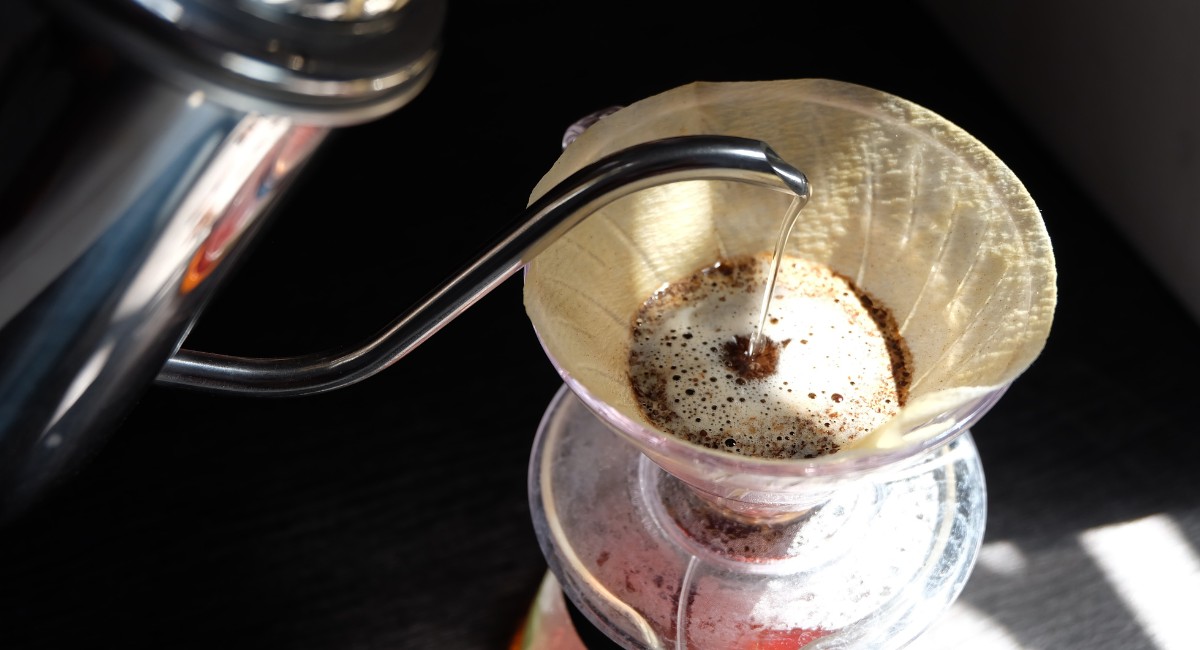 Cientistas descobrem 'segredo' para fazer o café coado perfeito; veja qual é
