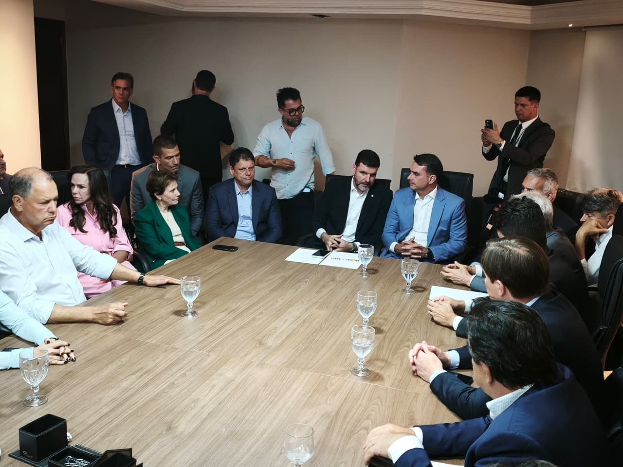 Flávio diz que bancada do agro poderá indicar ministro da Agricultura em seu eventual mandato
