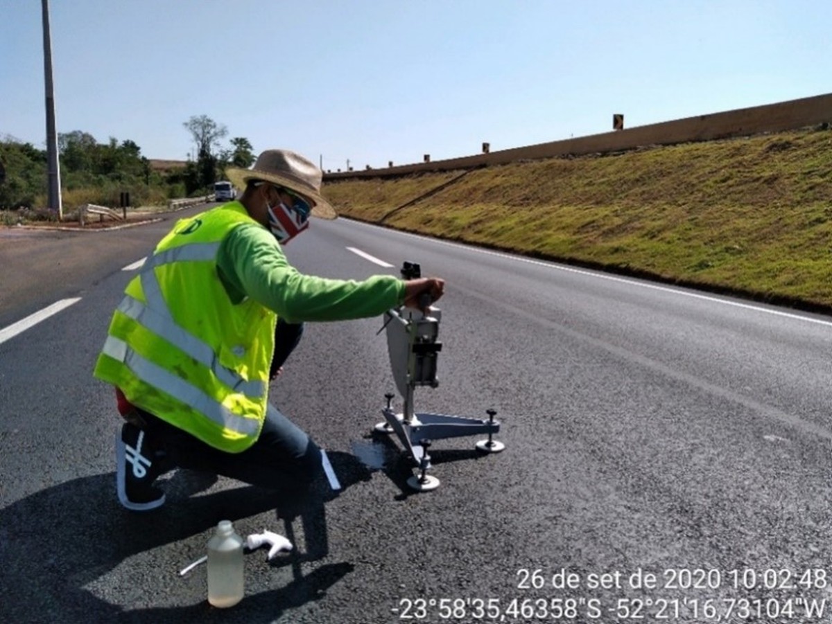 Cinza de bagaço melhora asfalto