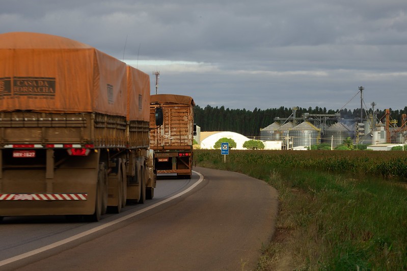 Brasil depende ainda mais de rodovias para a exportação de grãos