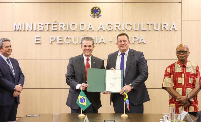 Brasil firma acordo com África do Sul com foco em ações de defesa agropecuária
