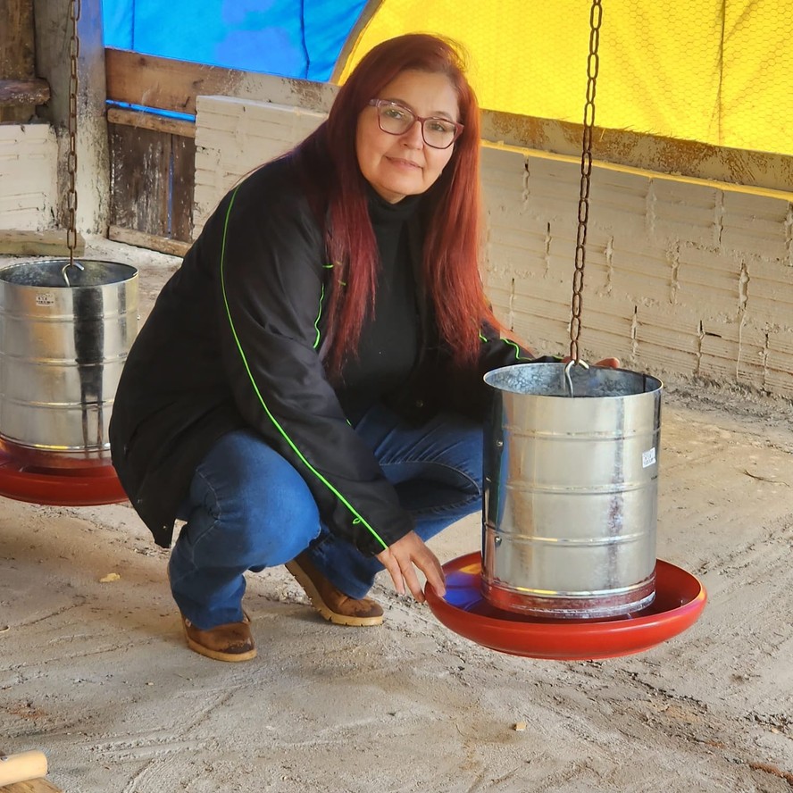 Roseli Canzarolli, da Coperav: restrições deixaram vazios os galpões de aves e comedouros da cooperativa