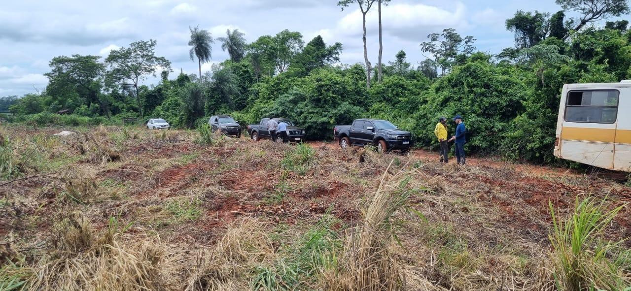 Trabalhadores resgatados de situação análoga à escravidão retornam ao Paraguai