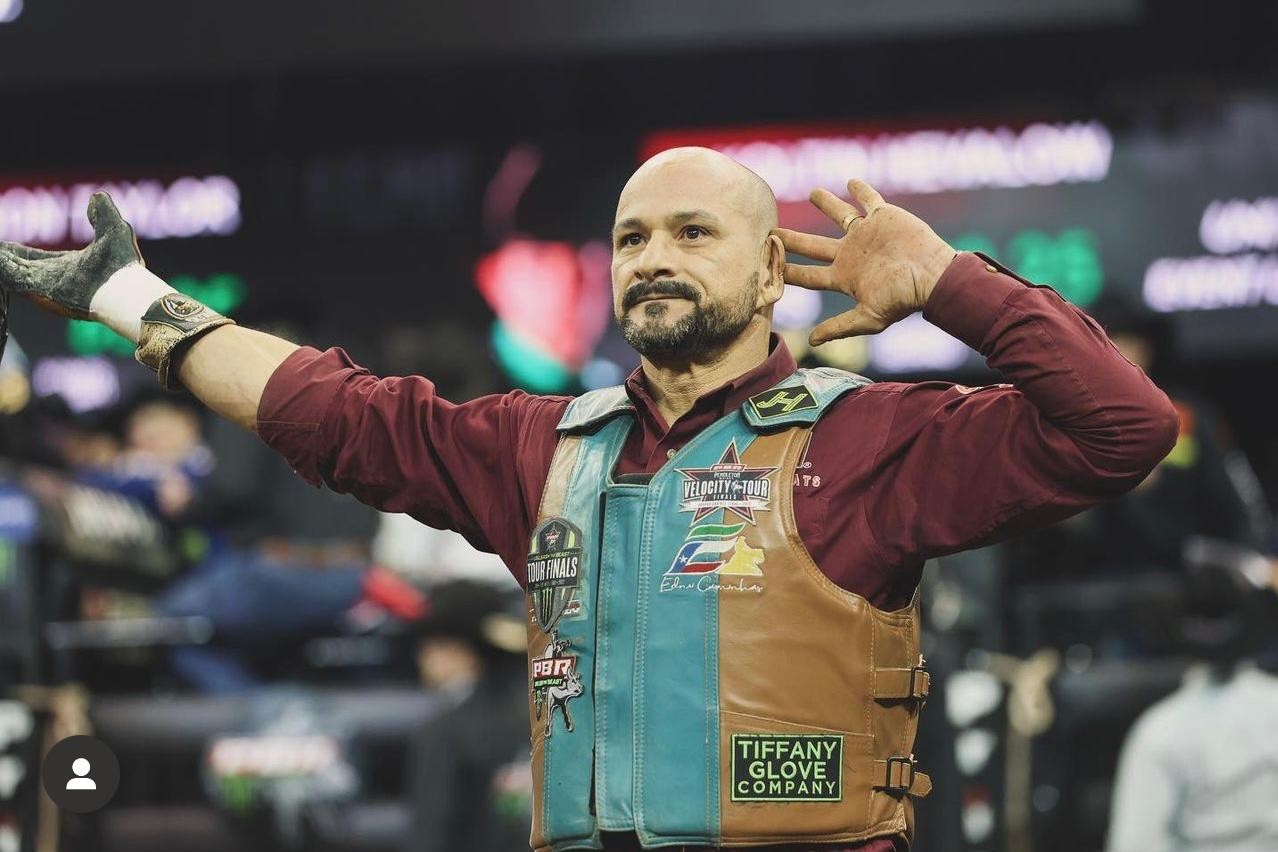 Brasileiro campeão mundial de rodeio em touros da PBR se aposenta aos 48 anos