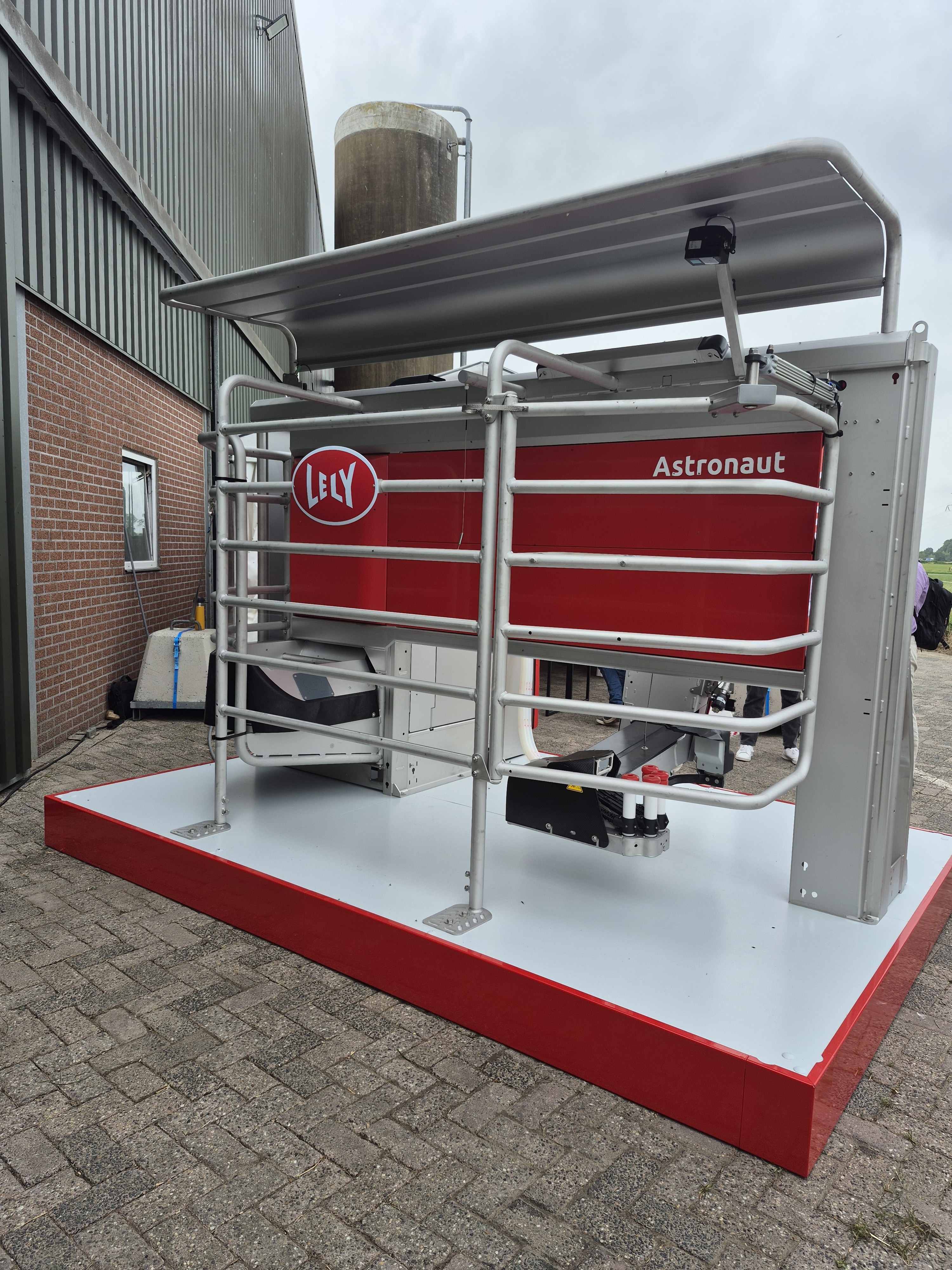 Lely inaugura matriz para América Latina no Paraná