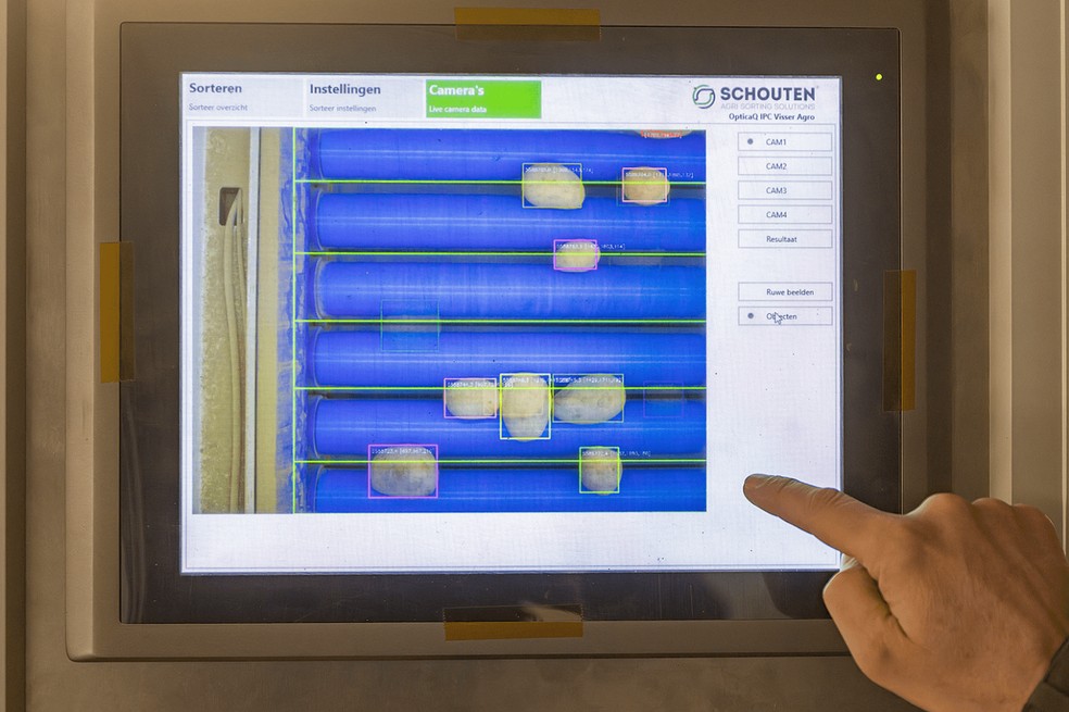 Equipamento conta com capacidade para 15 a 18 toneladas por hora — Foto: Daniel Azevedo Duarte