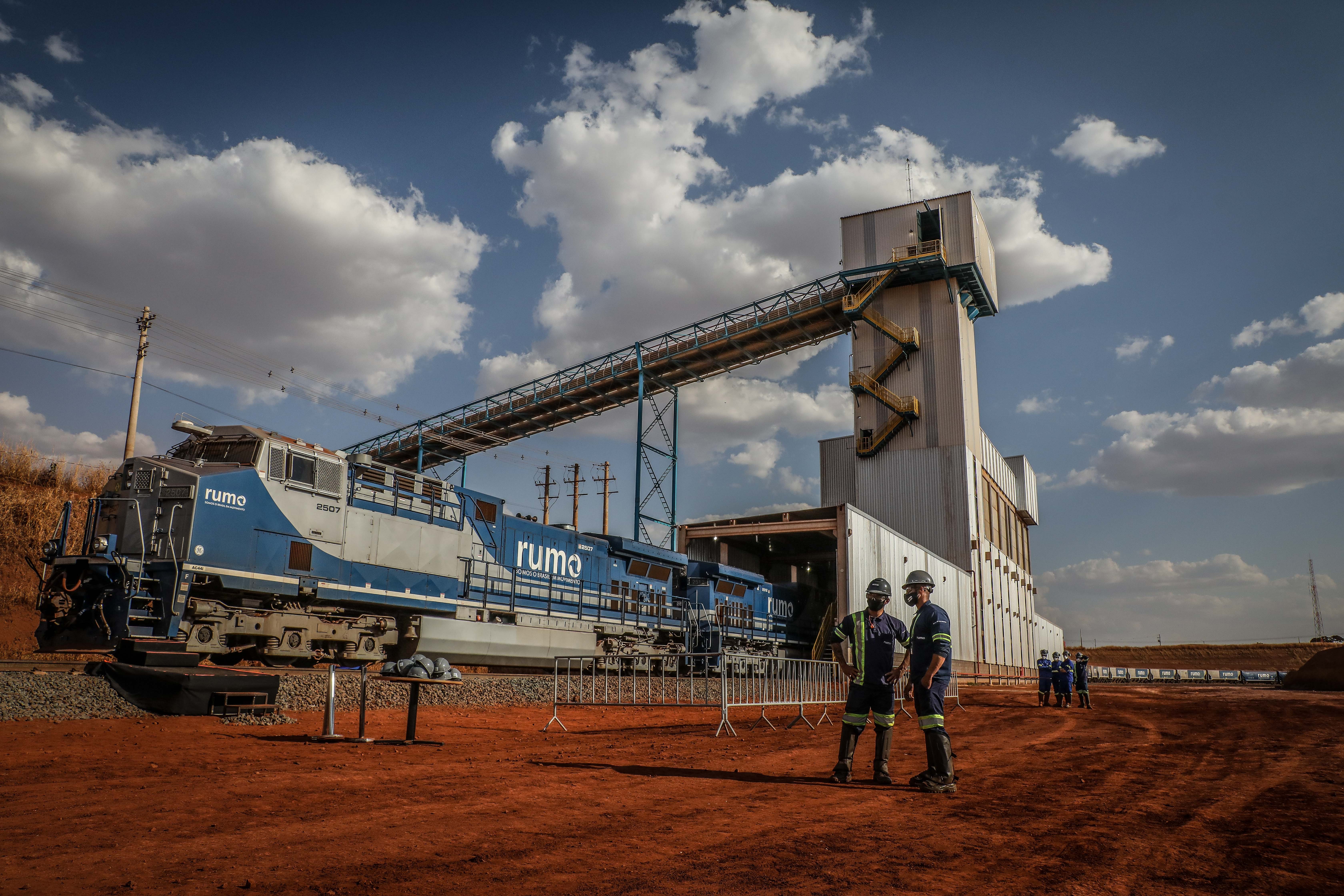 Rumo acelera expansão ferroviária em polo-chave do agronegócio