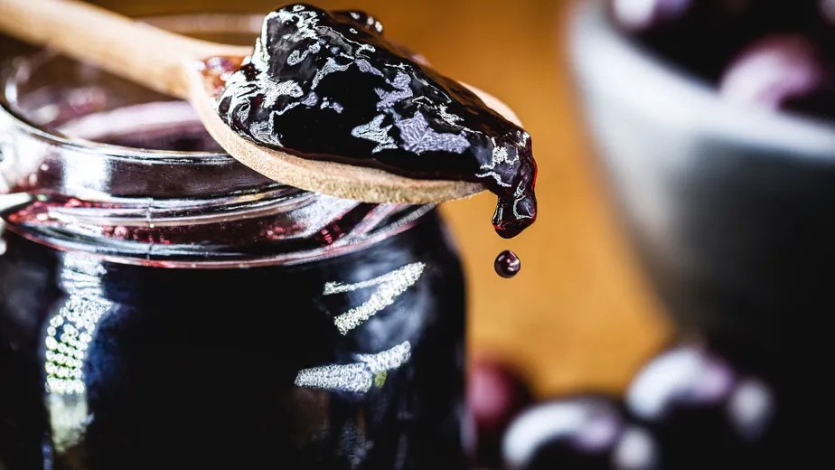 Doce e saborosa: como fazer geleia de amora