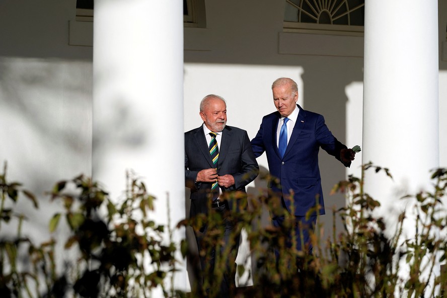 Lula diz que EUA participarão de fundo amazônico após conversa com Biden