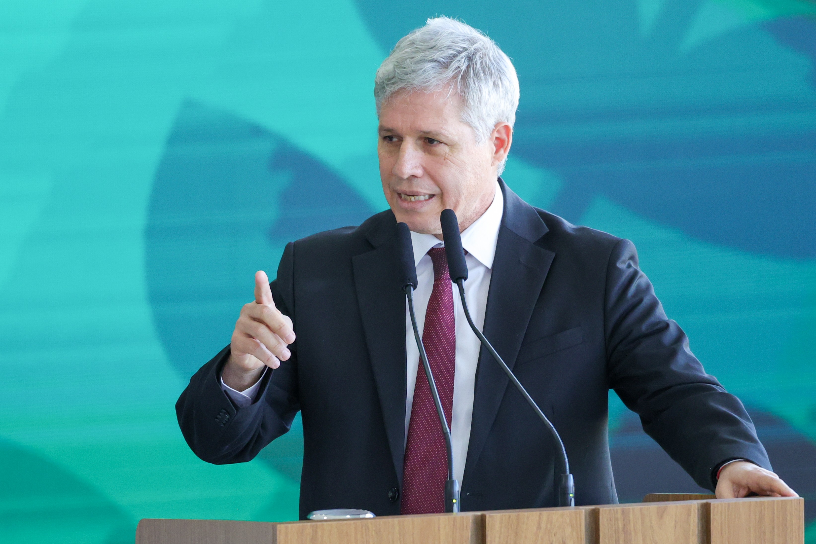 Paulo Teixeira se despede do MDA e elenca desafios para agricultura familiar