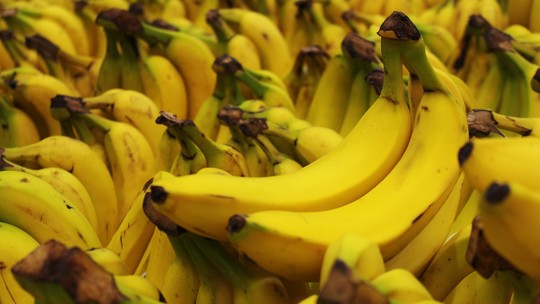 Dia da banana: veja os benefícios da fruta mais consumida no Brasil