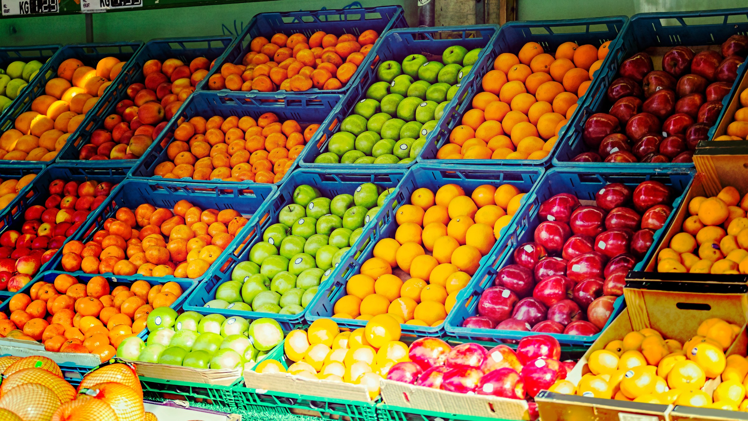 Frutas e hortaliças da estação para economizar na feira em fevereiro