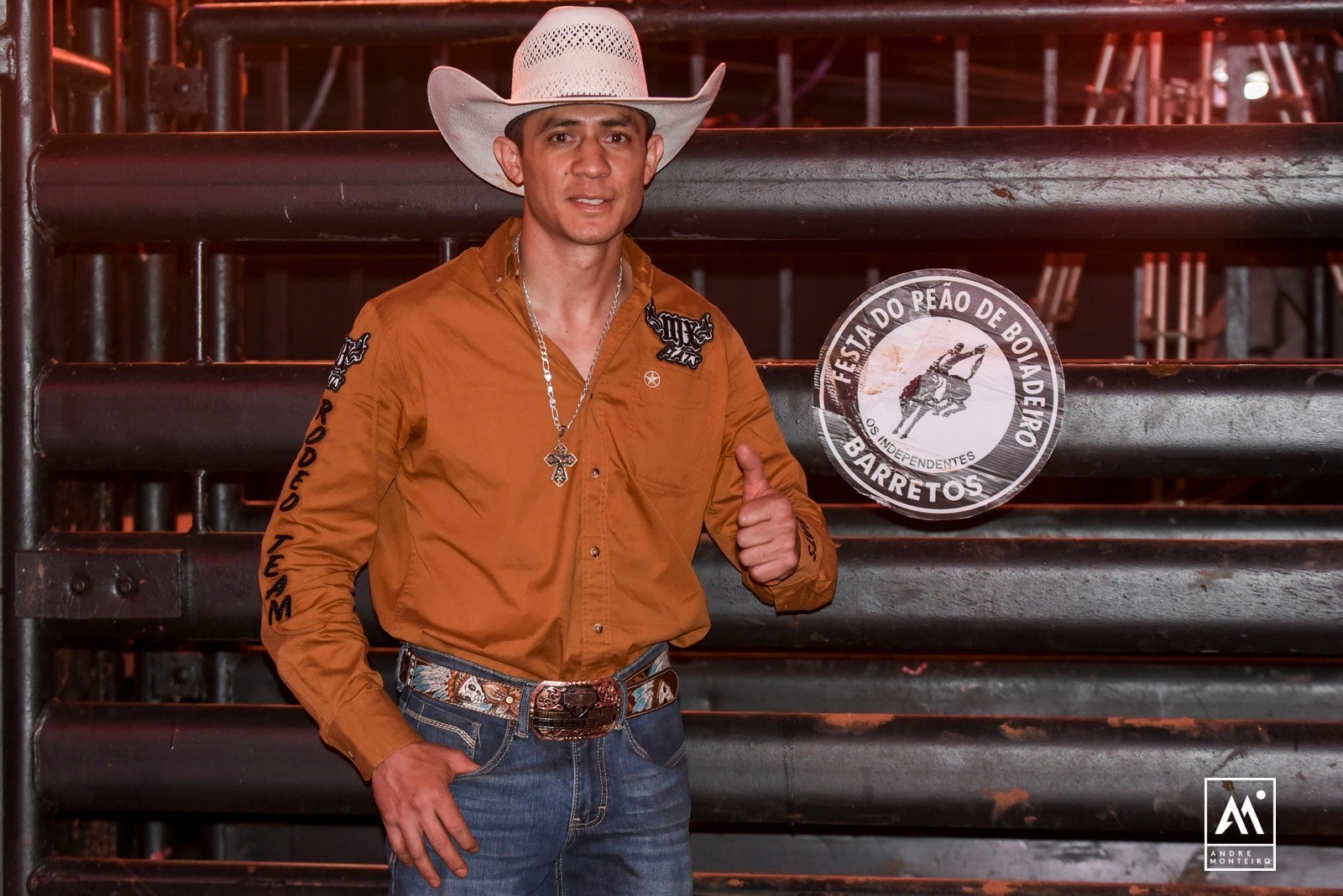 Mexicano domina primeira rodada do Barretos International Rodeo