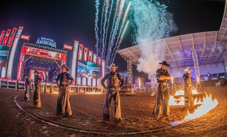 Festa do Peão de Americana terá três campeões mundiais de montaria em touros