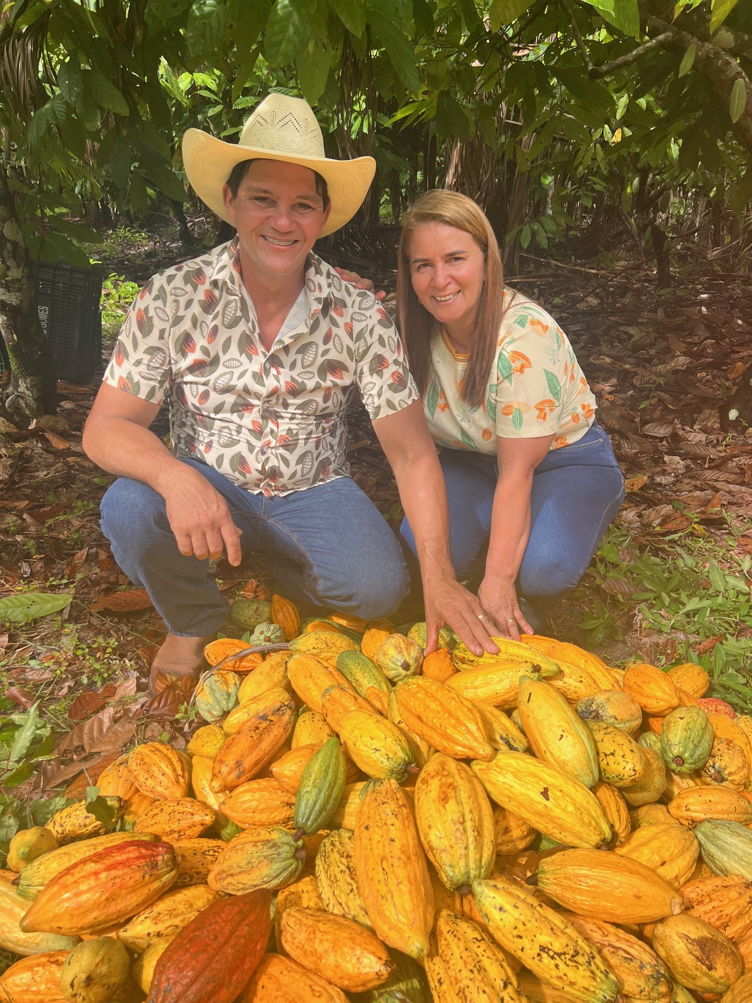 Por qualidade de vida, casal troca o mamão por cacau, açaí e banana
