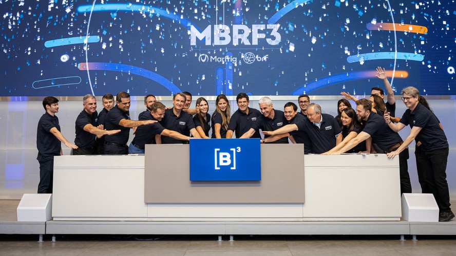 BRF emitirá até R$ 2,375 bilhões em CRAs