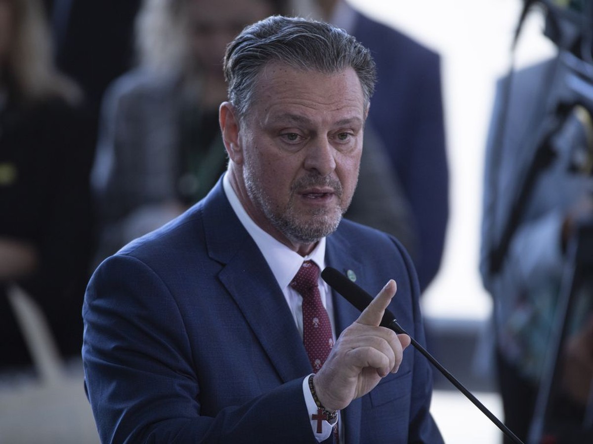 日本への旅行中、ファバロ氏は、アジア諸国によるSCおよびESからの鶏肉禁止令を覆したいと考えている。 鳥