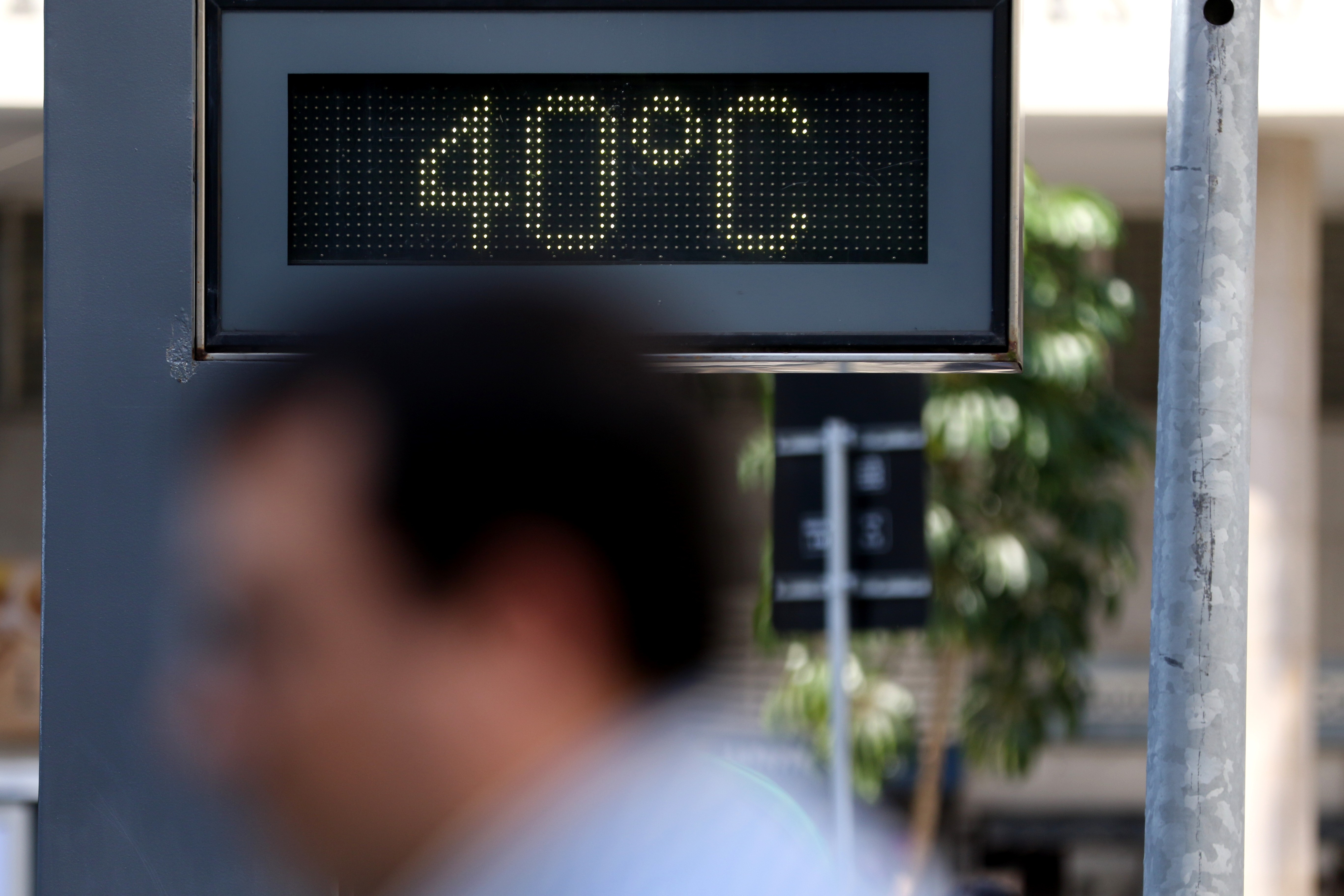 Onda de calor faz temperaturas passarem de 40ºC nos próximos dias