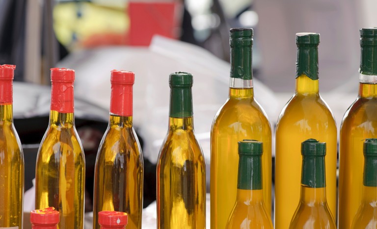 Análise reprova azeites importados vendidos como extravirgem; veja marcas
